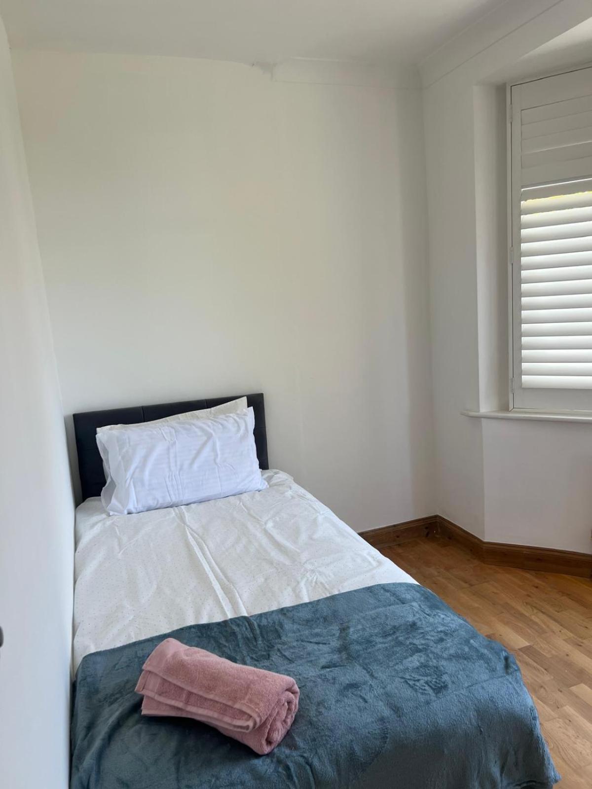 Good Priced Single Rooms In Northolt Exteriör bild