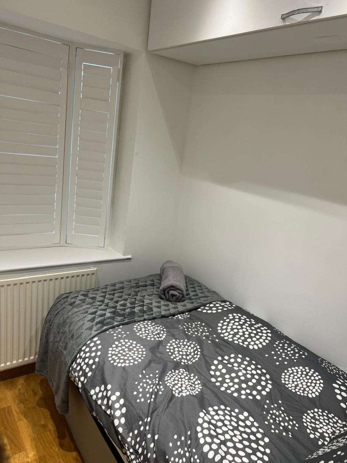 Good Priced Single Rooms In Northolt Exteriör bild