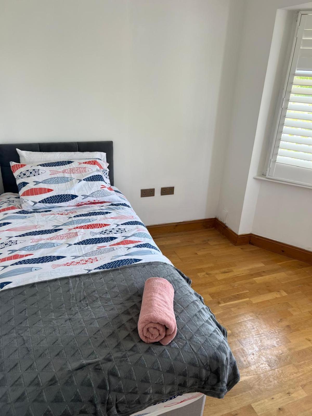Good Priced Single Rooms In Northolt Exteriör bild